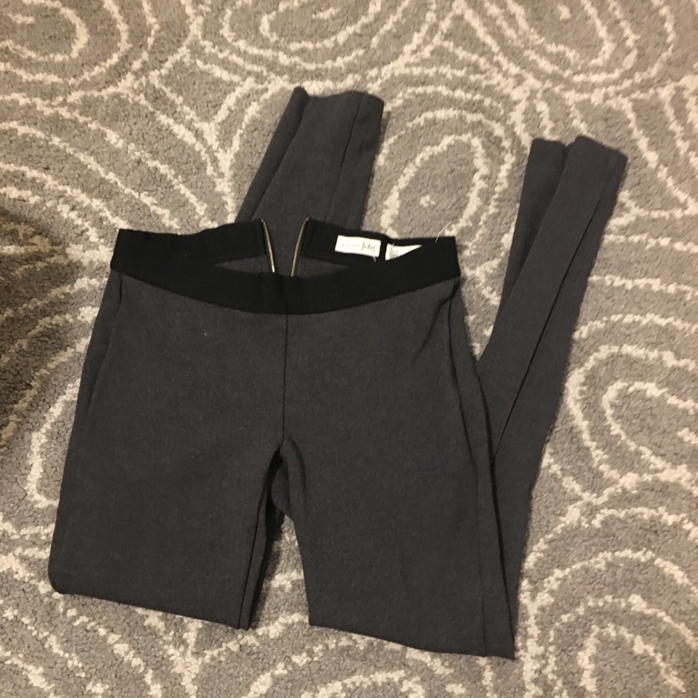 MAISON JULES skinny trouser pants.